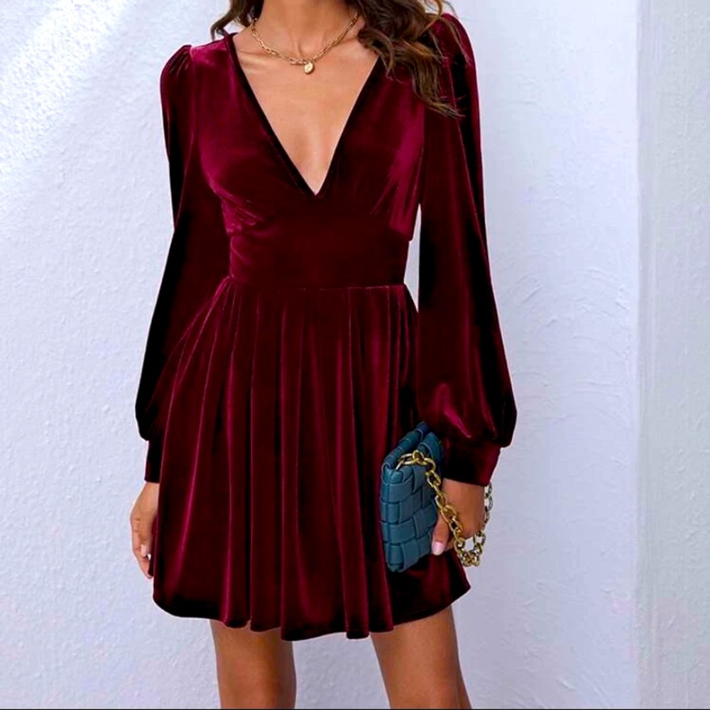 Red Deep V-Neck Velvet Dress